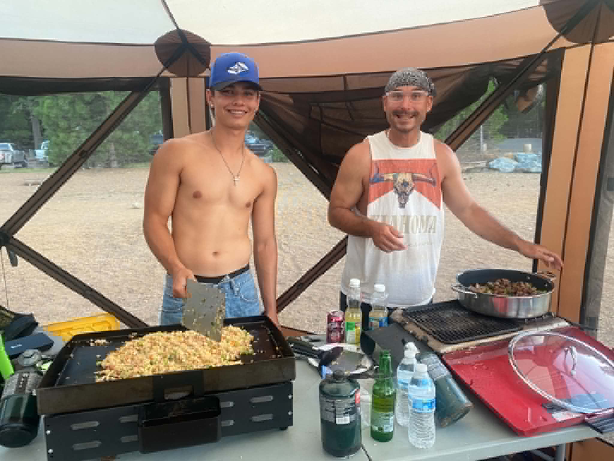 dad-son-coocking